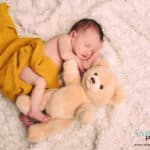 Baby mit Teddy Fotoshooting bei Ansbach